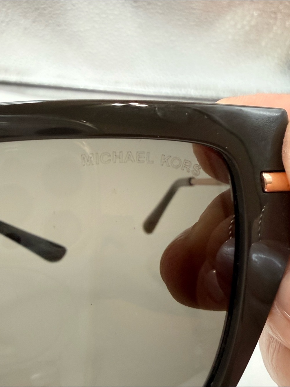 Michael Kors St. Barths MK2231U oversized sunglasses black frame gold-tone - Picture 6 of 9